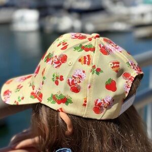 Strawberry Shortcake yellow cap with all-over print